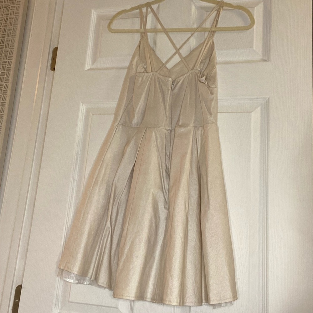 Dress - Picture 2 of 2